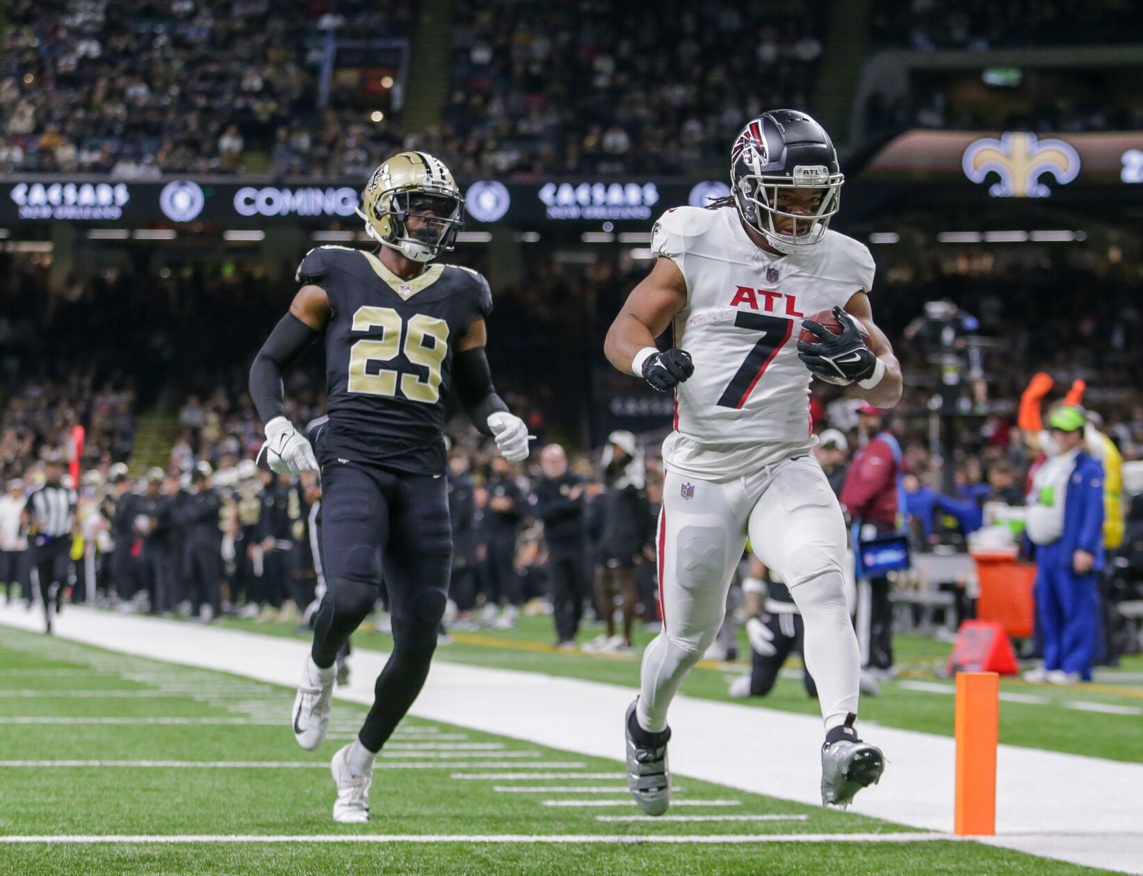 NO.saintsfalcons.010824.6005.jpg